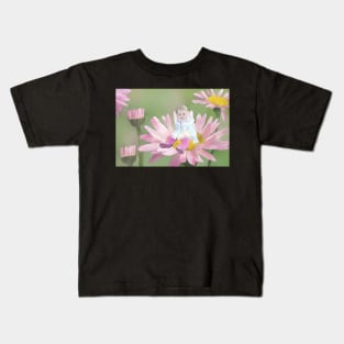 im rosa Gänseblümchen Kids T-Shirt